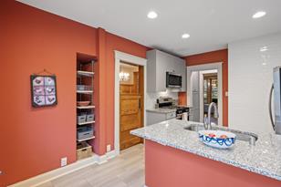 774 Hamline Ave N - Photo 7