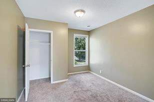 541 Manomin Ave - Photo 13