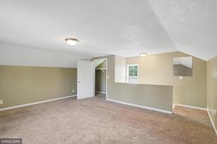 541 Manomin Ave - Photo 5