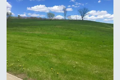 210 Amber View St, Menomonie, WI 54751 - Photo 1