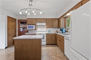 3260 68th Ct E - Photo 5