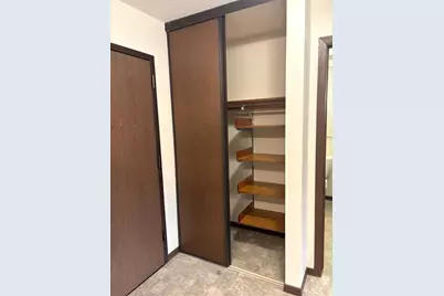 221 E Cavour Avenue, Fergus Falls, MN 56537 - Photo 5