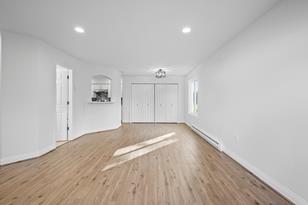 740 W Village Rd - Photo 23