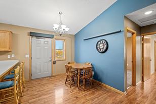 1576 Cedar Dr S - Photo 3