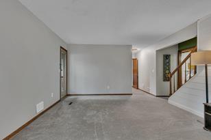 10710 Garden Cir - Photo 11