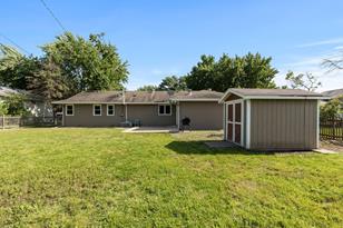 921 Whitney Dr - Photo 33