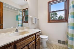4862 Windsor Ct - Photo 17
