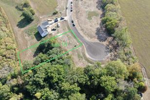 918 SW 8th St, Pine Island, MN 55963 - Photo 1