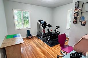 1205 50th Ave - Photo 5