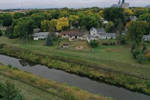 326 1st St SE - Photo 39