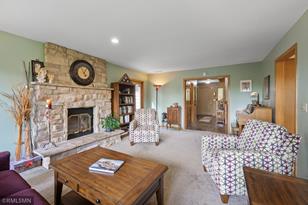 13180 Lynch Rd N - Photo 3