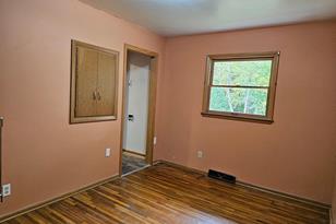 22 6th St NE - Photo 5