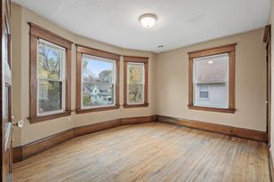 556 Charles Ave - Photo 9
