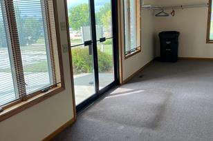 620 3rd St NE - Photo 3