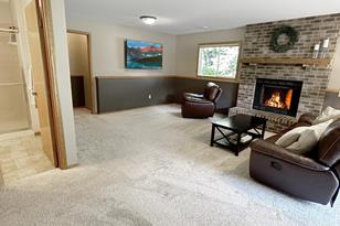 11046 Quebec Ave N - Photo 7