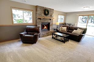 11046 Quebec Ave N - Photo 5