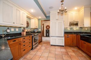 711 W Wheelock Pkwy - Photo 35