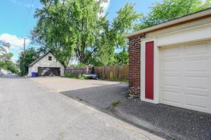 711 W Wheelock Pkwy - Photo 3
