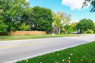 711 W Wheelock Pkwy - Photo 17