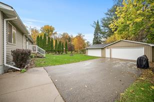 1311 Carnelian St N - Photo 33