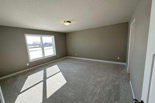 8289 Lamont Ave NE - Photo 9