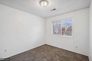 1114 Pecks Woods Dr - Photo 19