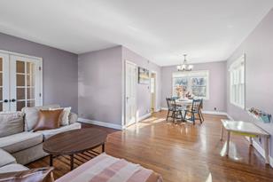 1326 Sherburne Ave - Photo 3