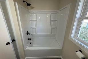 205 5th Street NW - Photo 5