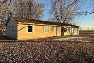 205 5th Street NW - Photo 9