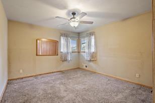 153 Poplar St E - Photo 13