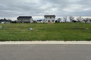 470 Delta Queen Ave, Prescott, WI 54021 - Photo 1