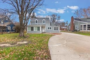 619 10th St SW - Photo 11