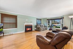 619 10th St SW - Photo 15