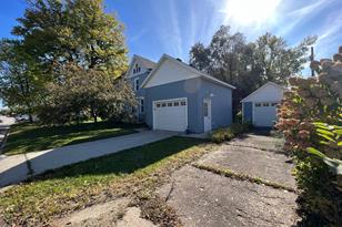 220 W 2nd St - Photo 3