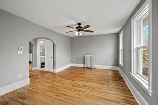 287 Avon Street N - Photo 9
