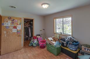 1101 Summit St - Photo 5