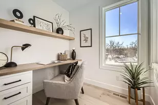 5615 Buffington Ln, Shorewood, MN 55331 - Photo 9