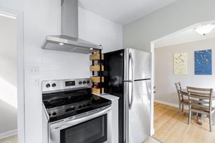 2952 Ewing Ave N - Photo 5