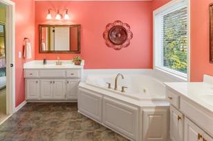 886 Hyland Ct - Photo 21