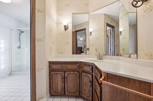 411 Wyndham Cir E - Photo 25