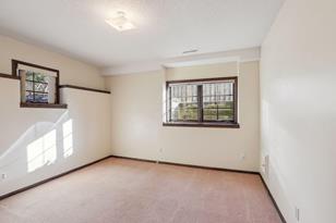 411 Wyndham Cir E - Photo 31