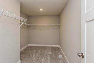 7337 183rd Street West - Photo 5