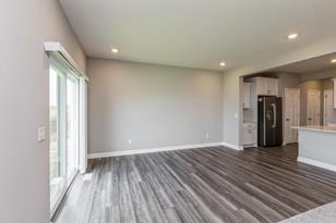 7337 183rd Street West - Photo 13