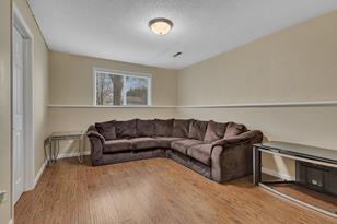 2700 8th St SW - Photo 5