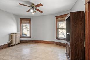 733 3rd St E - Photo 17