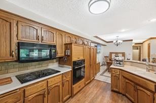 2333 Hawthorn Hill Road NE - Photo 5