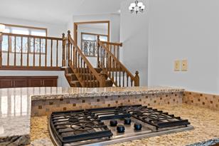 1818 Glenwood Dr NE - Photo 5