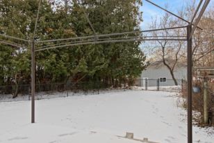 1818 Glenwood Dr NE - Photo 15