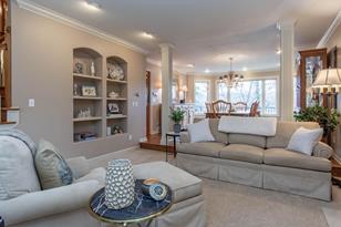 9982 Island Dr - Photo 15