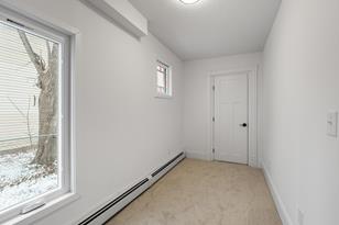 1134 Forest St N - Photo 3